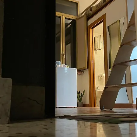 “piccola Domus” Διαμέρισμα Νάπολη